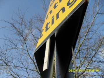 Sign damage preventing function of direction signage